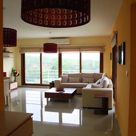 With Astonishing Views In Esentepe Apartment *