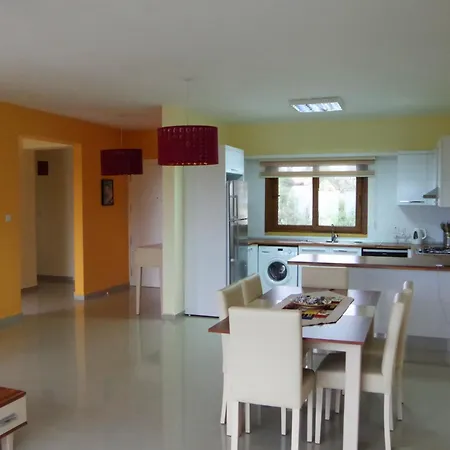 Apartment With Astonishing Views In Esentepe Agios Georgios (Girne)